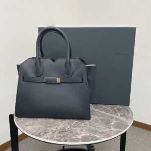 ヴァレクストラ 2ハンドルミラノバッグミニ WBMI0006010 黒 極上品の高松市での高価買取事例