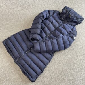 モンクレール フラメッテ（FLAMMETTE）紺色のレディースダウンコート買取実績。高松市でアパレル品高額査定。