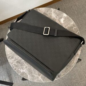 ルイヴィトン ディストリクトMM N41038(ダミエ・アンフィニ)ショルダーバッグの買取が成立しました。