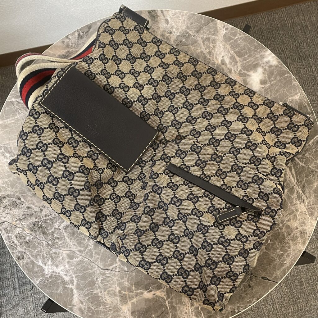 高松市のトレリバが高価買取したグッチのGGキャンバス・ショルダーバッグ。使用感があっても査定OK。