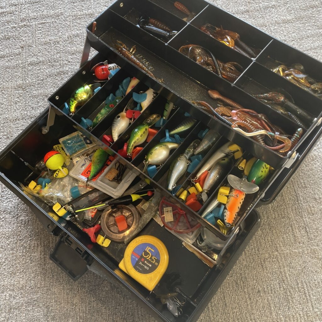 高松市のトレリバが高価買取した釣り具。Google口コミを見てご来店。ルアーとタックルボックスのまとめ売り。