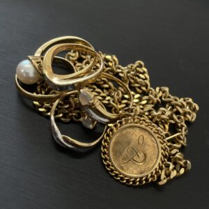 高松市のトレリバで高価買取したK18・K10などの金のリングやネックレスなど貴金属のまとめ。