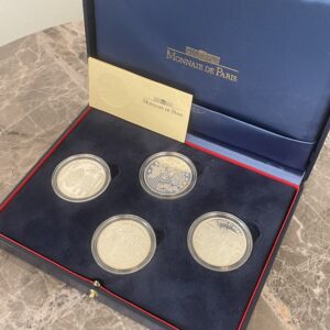 【高松市 記念硬貨買取】 MONNAIE DE PARIS(フランス造幣局)のSV900銀貨セットを高価買取しました。国内外の金貨・銀貨に対応。