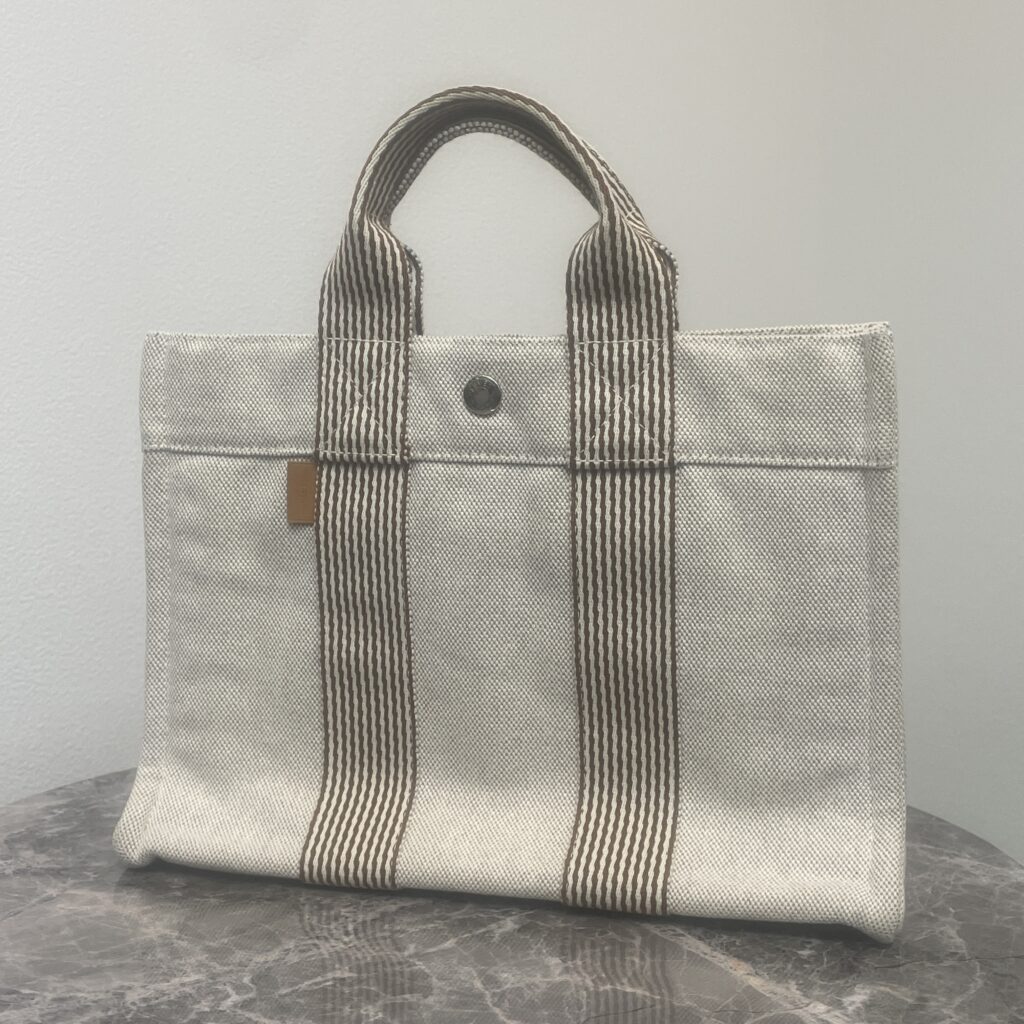 高松でエルメス ニューフールトゥ ハンドバッグを高価買取！キャンバスバッグや古いカジュアルモデルも歓迎。