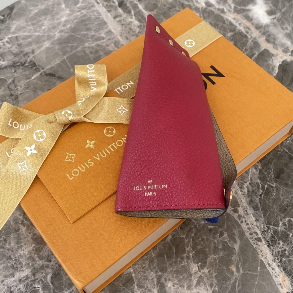 高松でルイヴィトン ミュルティクレ・ベルランゴ 4連キーケースを高価買取。金具剥がれやBランクのヴィトン小物も歓迎。