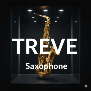 スポットライトが当たったガラスケース内に展示された金色のサクソフォーン（サックス）の画像。高松市内の楽器買取専門店「TREVE」のイメージ。