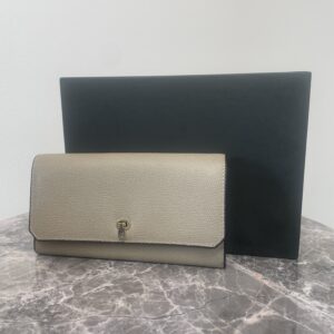 高松のヴァレクストラ買取実績:未使用のシティパース(長財布)SGBR0034028LOCPL99MO。高級ブランド財布の買取ならトレリバへ。