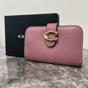 高松市でコーチ タビー ミディアムウォレット CY234を高価買取。未使用のコーチ査定なら。