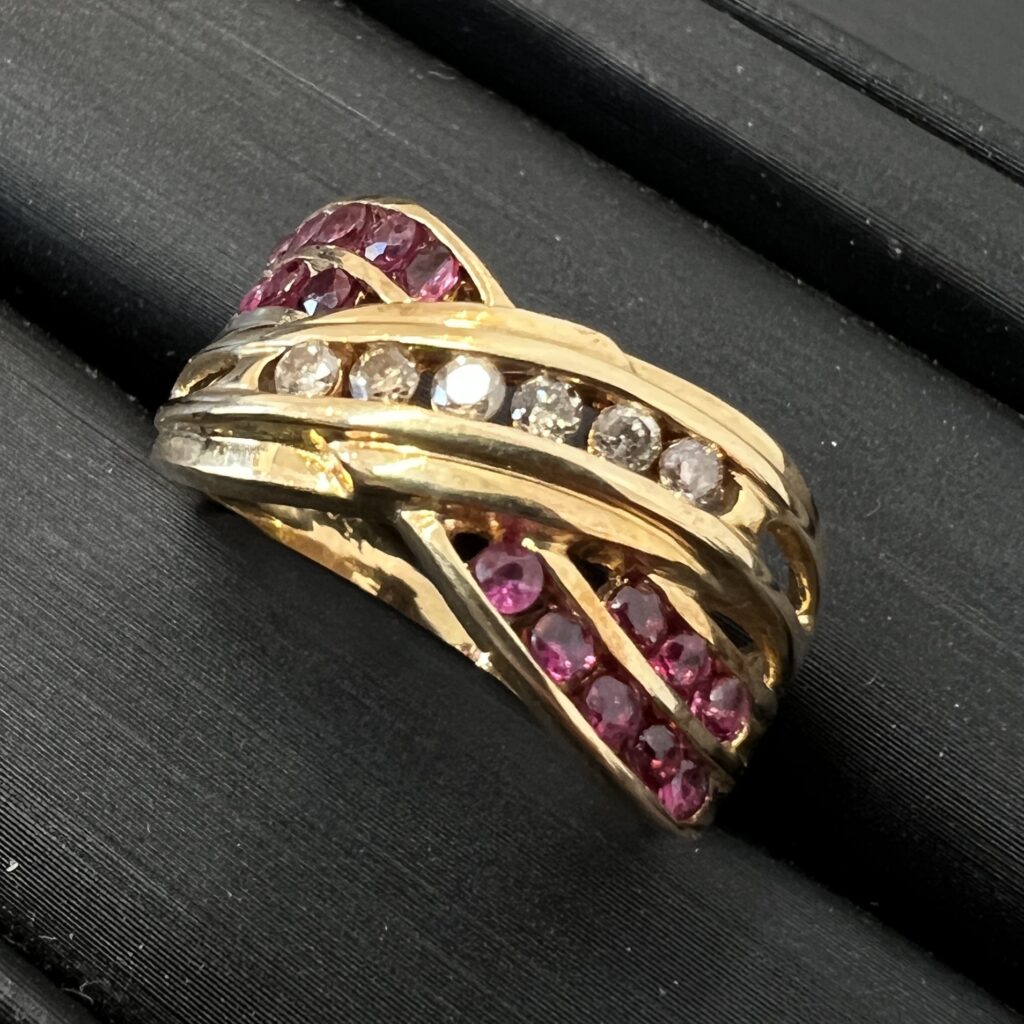 高松市でK18イエローゴールド ルビーダイヤモンドリングを高価買取。宝石の鑑定なら。