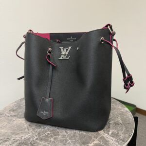 高松市でルイ・ヴィトン ロックミー・バケット M54677を高価買取。ブランドバッグ美品査定なら。