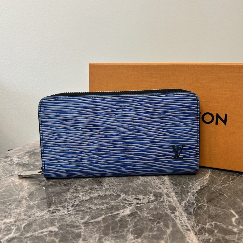 高松市でルイ・ヴィトン（Louis Vuitton）エピ・デニム ジッピー・ウォレット M60957を高価買取。