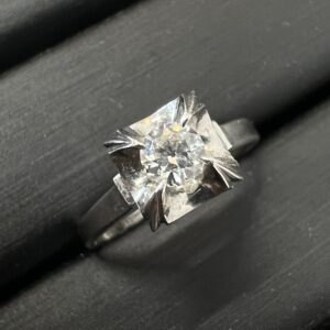 高松市でPT900 ダイヤモンドリングを高価買取。プラチナ貴金属の査定なら。