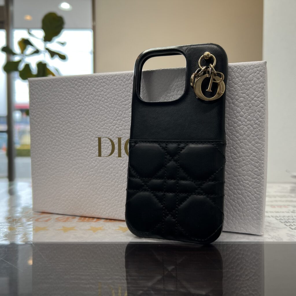 高松市でディオール iPhone 16 Pro ケースを高価買取。レディディオール査定なら。