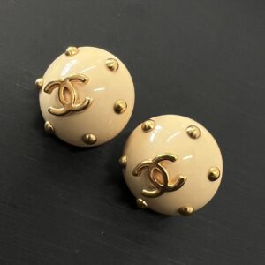 高松市でシャネルのヴィンテージイヤリングを高価買取。ブランドアクセ査定。