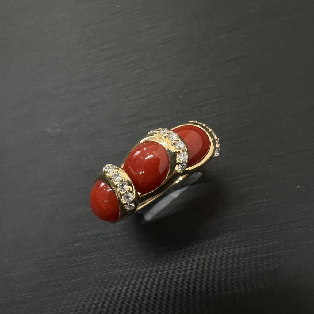 高松市で買取したK18イエローゴールドの珊瑚（サンゴ）とダイヤモンドのリング
