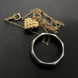 高松市でK18ネックレスとプラチナリングを高価買取。貴金属の当日相場査定なら。
