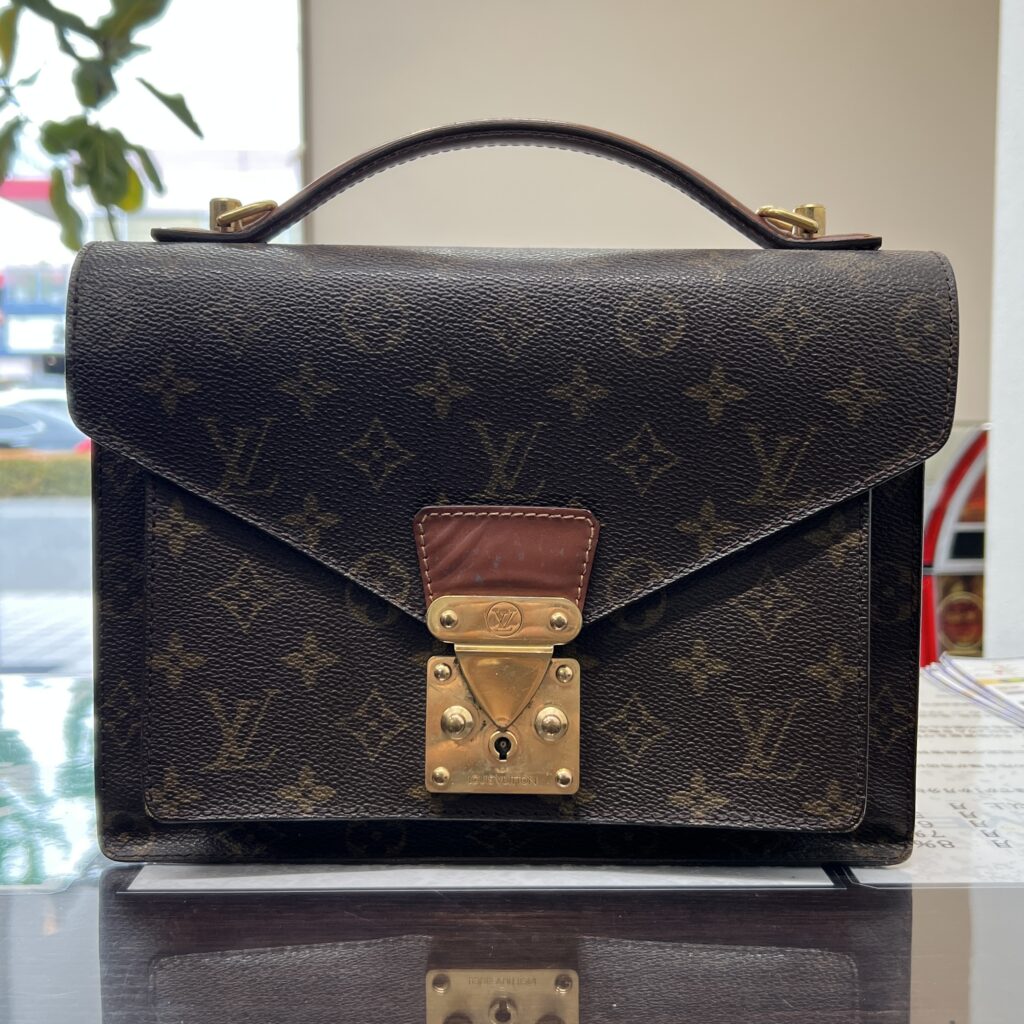 高松市でルイ・ヴィトンのモンソー26（M51187）を最高値買取。ヴィンテージバッグ査定。