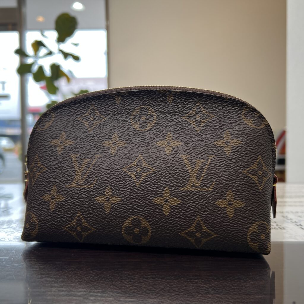 高松市でルイ・ヴィトン（LOUIS VUITTON）のポシェット・コスメティック PMを高価買取。ブランド小物査定。