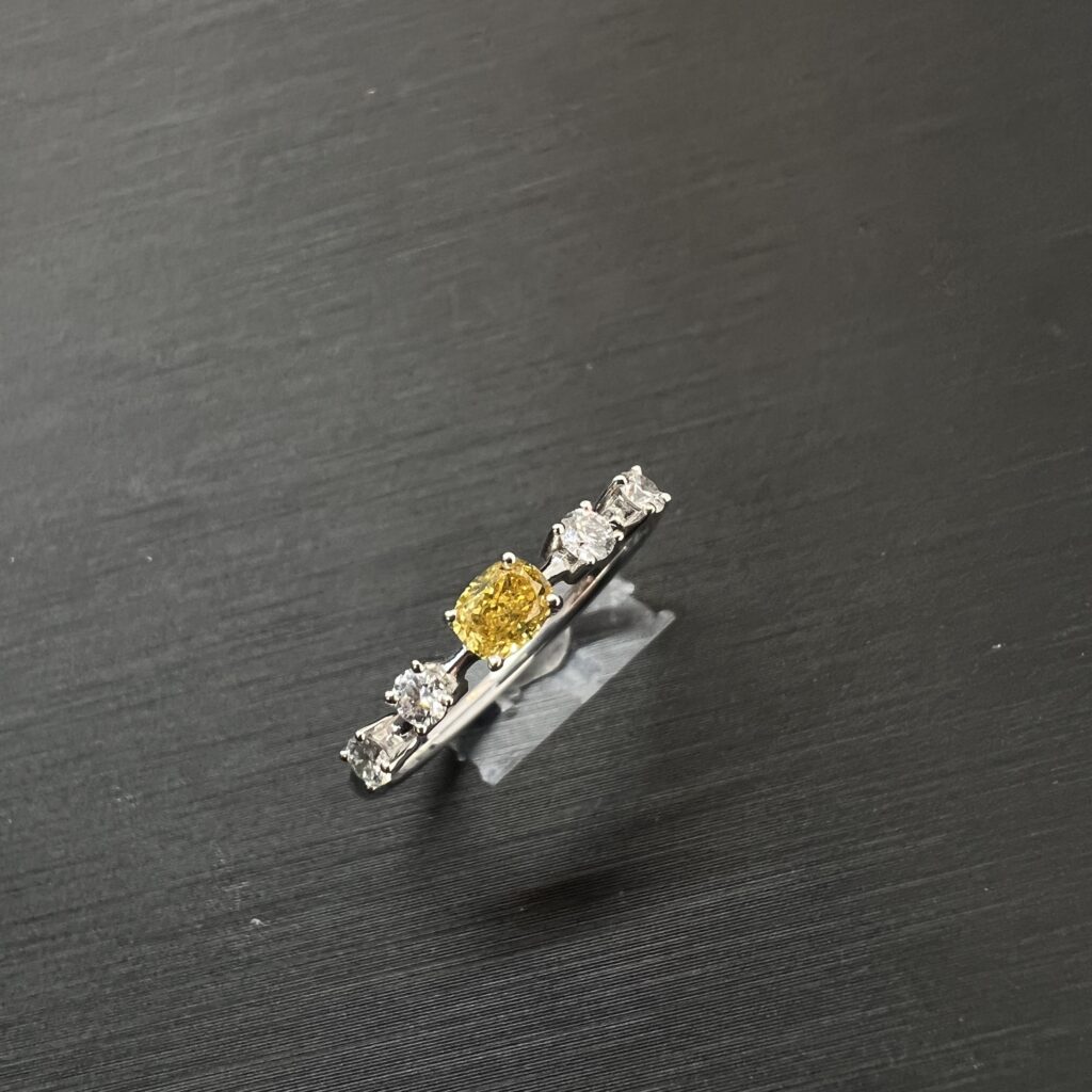 高松市でPT900イエローダイヤモンドリングを高価買取。宝石・貴金属査定。