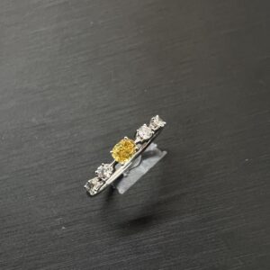 高松市でPT900イエローダイヤモンドリングを高価買取。宝石・貴金属査定。