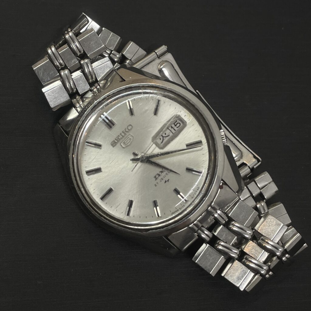 高松市で買取したヴィンテージのセイコー5 DX。自動巻き腕時計。