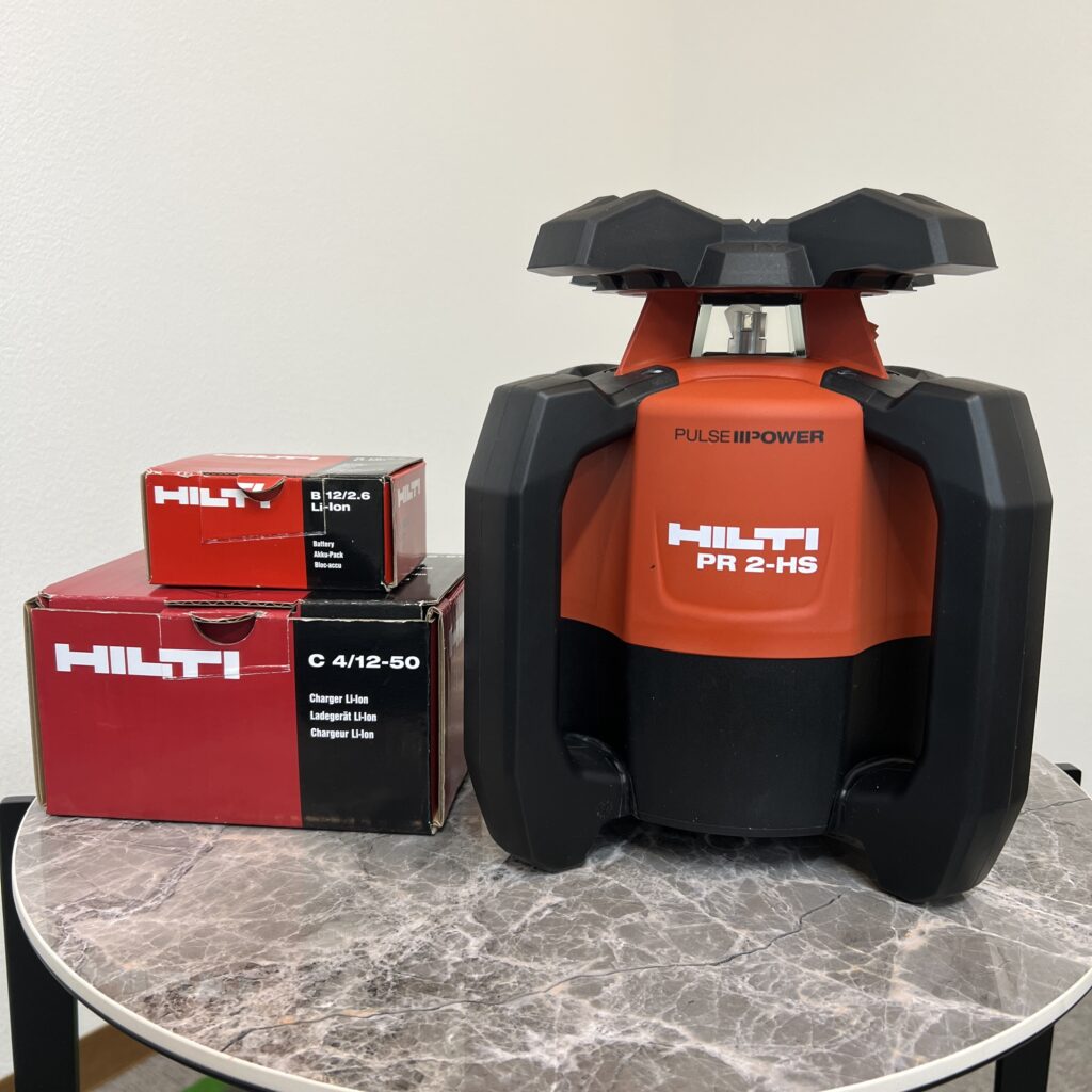 高松市で買取したマキタの防じんマルノコと専用ケース。