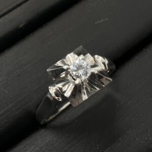 高松市で買取したプラチナダイヤモンドリング。一粒ダイヤの立て爪指輪。