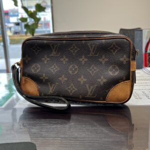高松市のトレリバで買取したルイ・ヴィトンのモノグラムセカンドバッグ。ブランドバッグ高価査定。