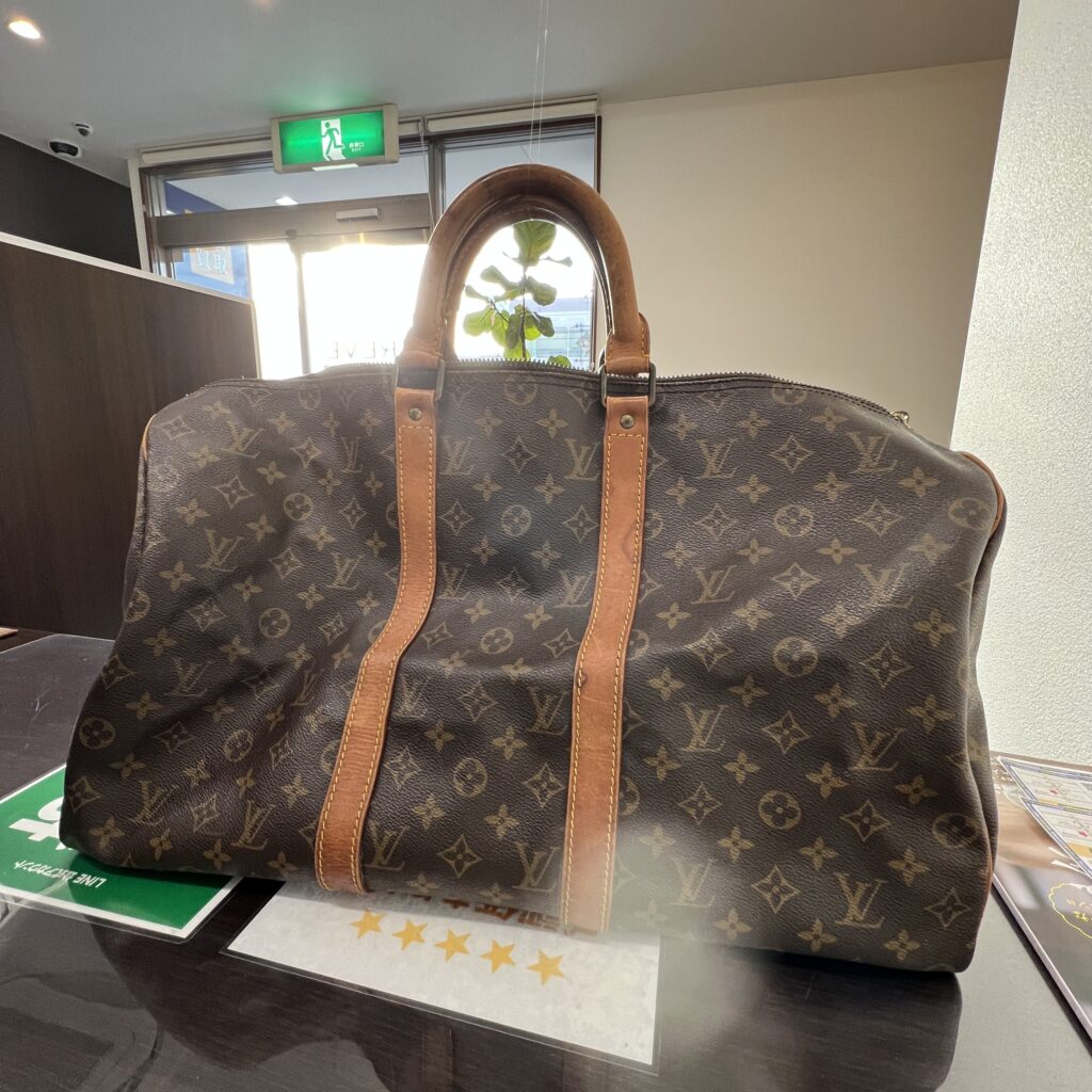 高松市で買取したルイヴィトンのボストンバッグ「キーポル50」。モノグラム柄。