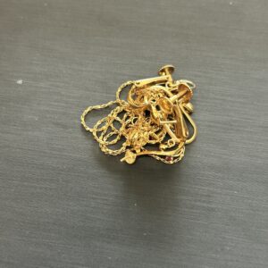 高松市のトレリバで買取したK18イエローゴールドのネックレスやイヤリングなどの貴金属。