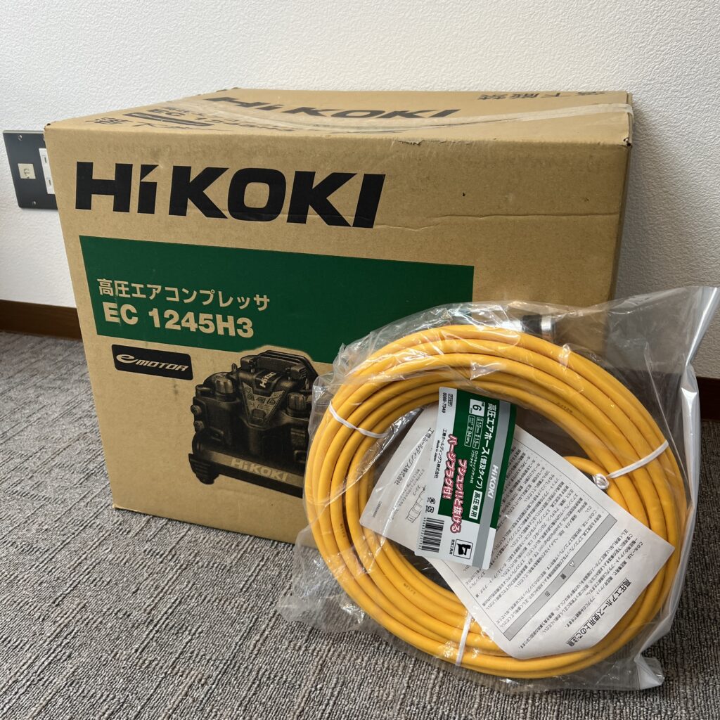 高松市のトレリバで買取したHiKOKIのエアコンプレッサEC1245H3。電動工具・プロ用機器の査定。