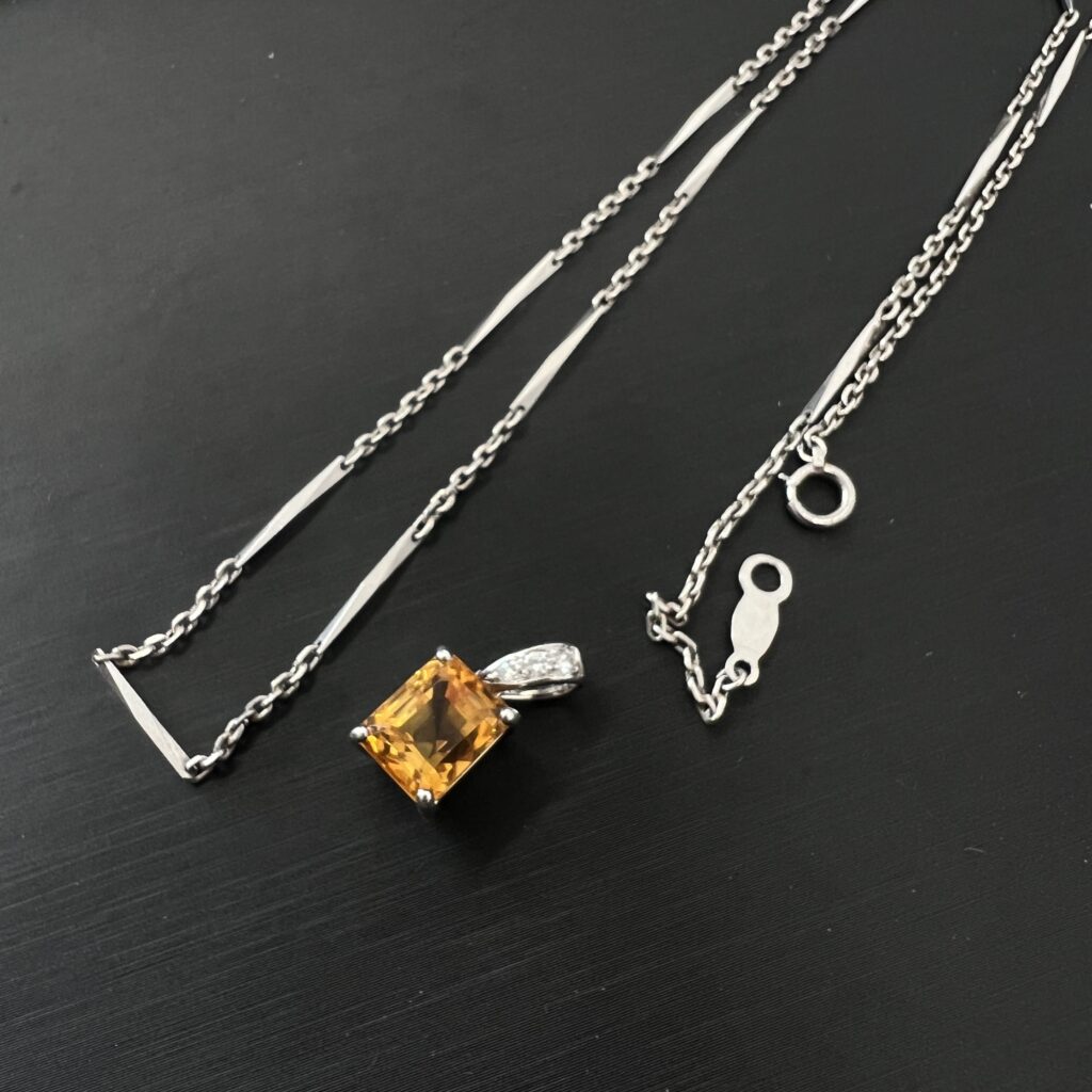 高松市のトレリバで買取したK18シトリンペンダントとプラチナネックレス（管理番号2596）。色石ジュエリーの査定実績。