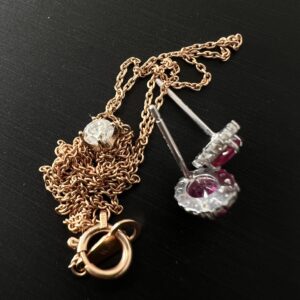 高松市のトレリバで買取したプラチナ（PT）ルビー・ダイヤモンドのピアスとネックレス。宝石・色石の査定実績。