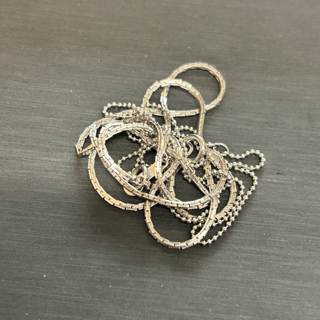 高松市のトレリバで買取したPt850プラチナネックレスの画像。