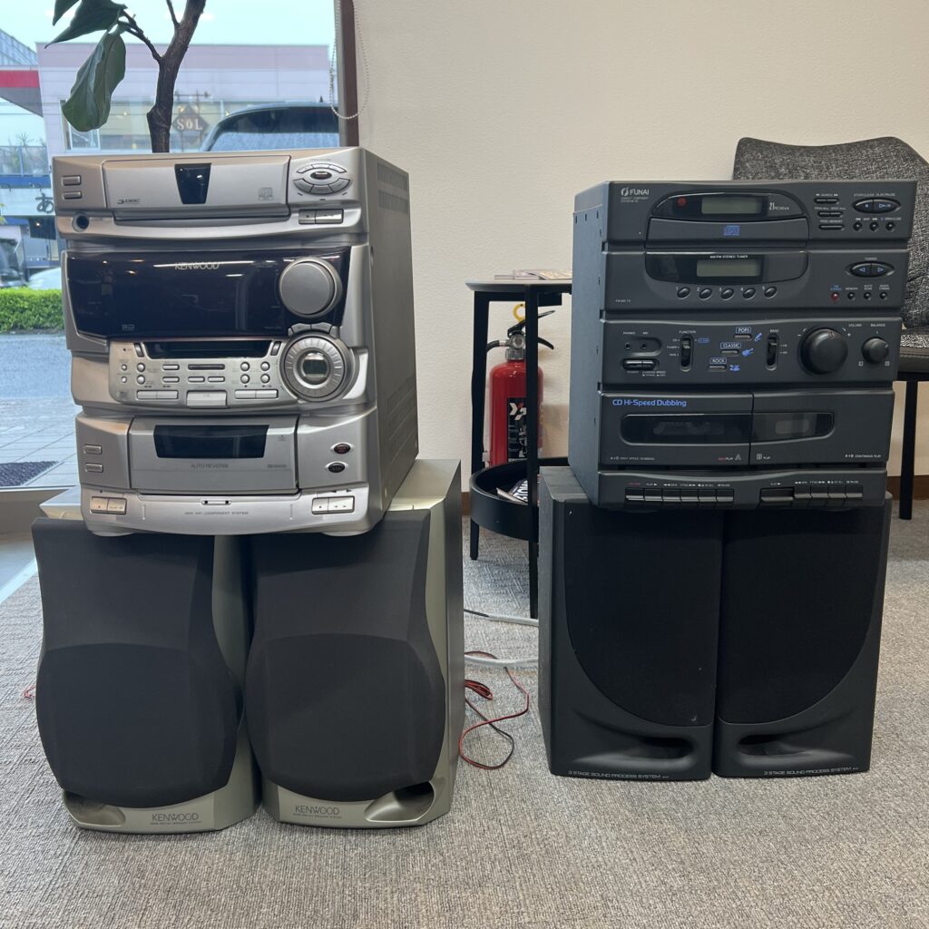 高松市のトレリバで買取したケンウッドとフナイのミニコンポ・スピーカーセットの画像。