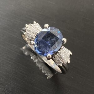 高松市のトレリバで買取したPt900サファイアリング。