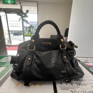 高松市のトレリバで買取したミュウミュウのヴィッテロリュクスハンドバッグ。