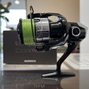高松市のトレリバで買取したシマノ（SHIMANO）のリール、ヴァンキッシュ C3000MHGとパッケージの画像。