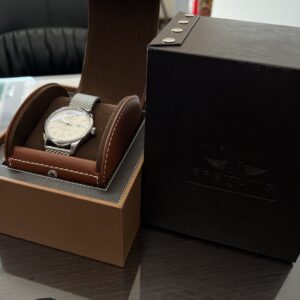 高松市のトレリバで買取したブライトリングの高級腕時計トランスオーシャン デイ＆デイト。メッシュベルトとシルバー文字盤の綺麗な中古時計の画像。