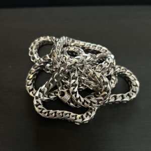 高松市のトレリバで買取したSV925喜平ネックレス。重厚に編み込まれたシルバー925チェーンジュエリーの画像。