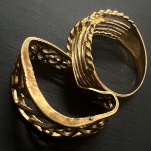 高松市のトレリバで買取した歪みや変形のあるK18金デザインリング2点
