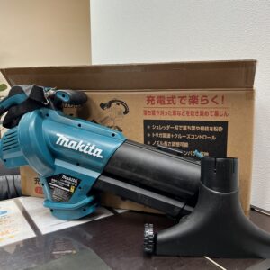 高松市のトレリバで買取したマキタ 18V充電式ブロワ集じん機 MUB187D 中古品の画像
