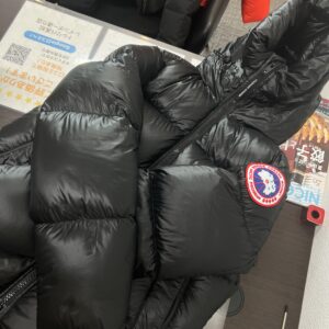高松市のトレリバで買取したカナダグースのメンズダウンジャケット 赤ワッペンの画像
