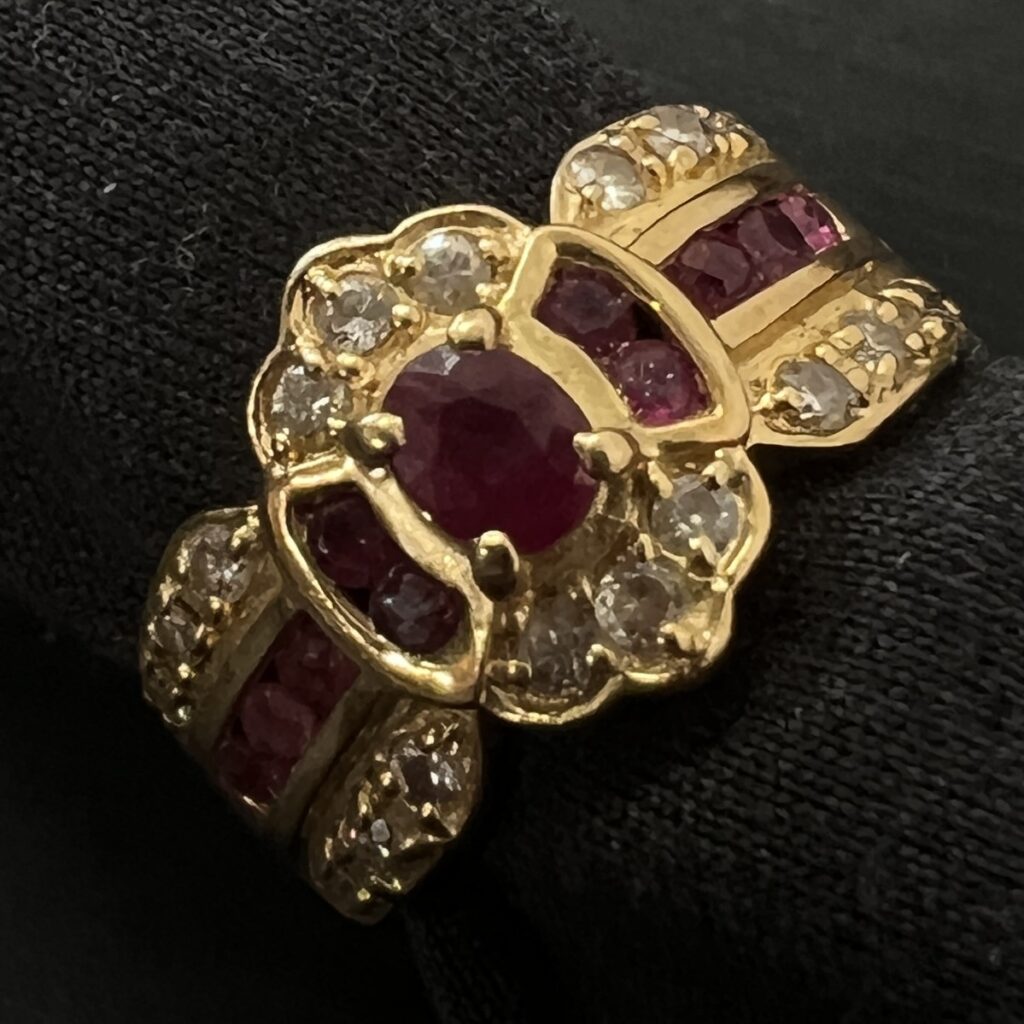 高松市のトレリバで買取したK18ルビーダイヤモンドデザインリングの画像